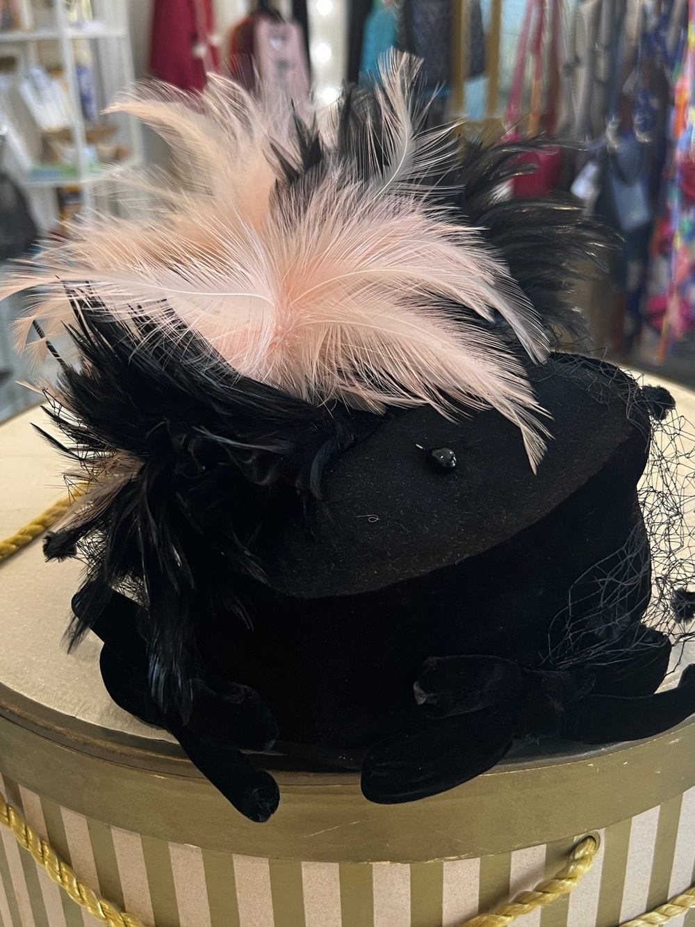 Vintage Black and Pink veiled Feather Fascinator - Picture 2 of 6